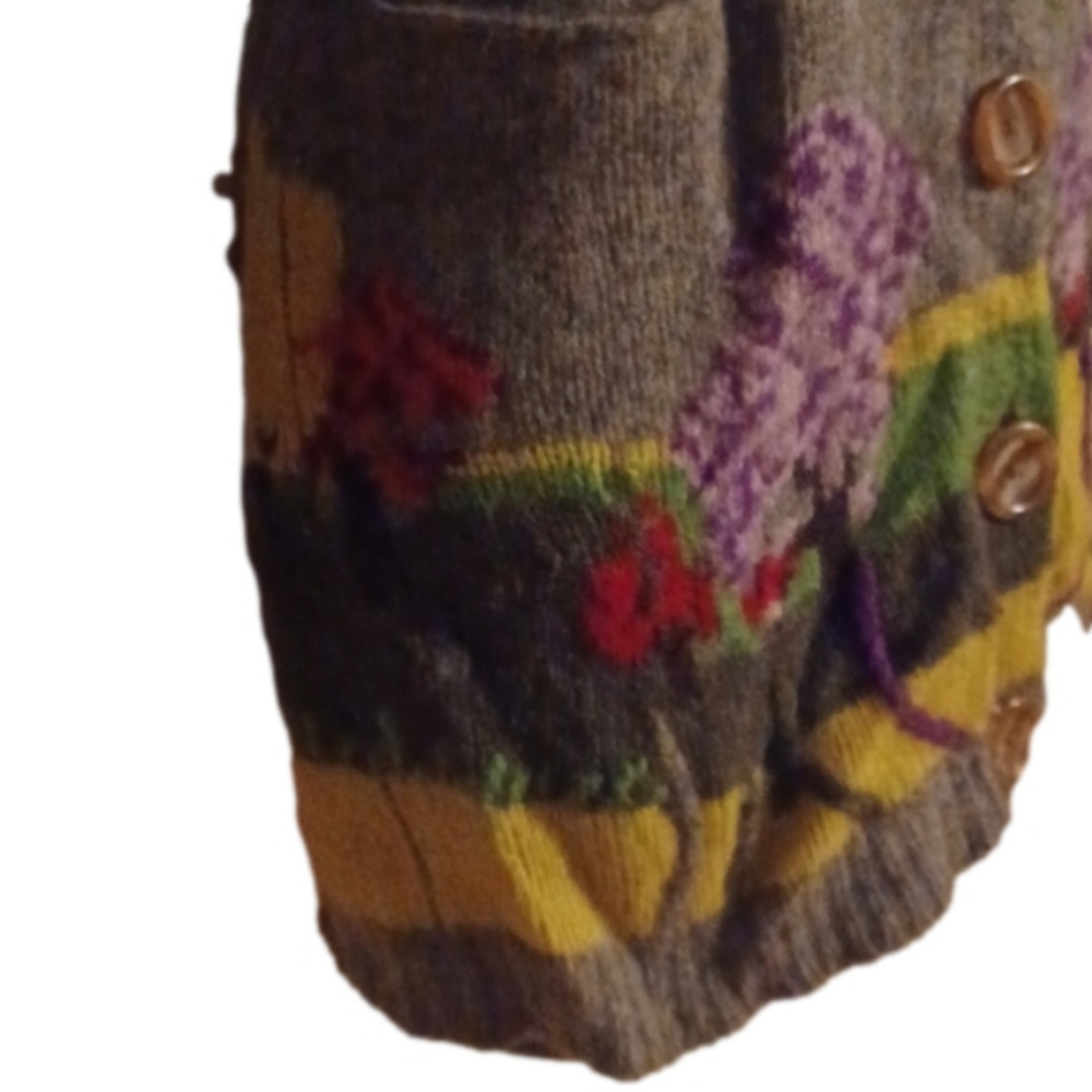 INGRID Hass 100% Lamb's Floral Pattern Accented Cardigan. Size Small.Anthro. - Picture 5 of 12